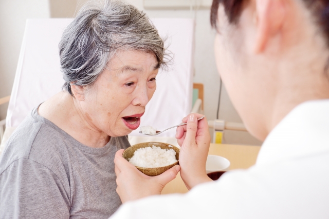 食事介助